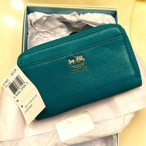 Coach wristlet wallet